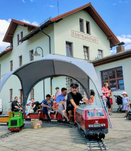 Gartenbahn am Bahnhofsvorplatz